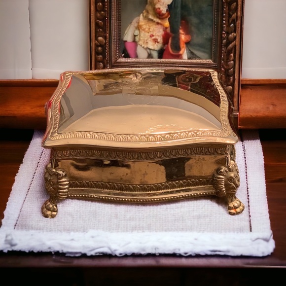 Source Unknown Other - Royal Princess Vintage Lion Head Paw-Footed Silver Plate Jewelry Box.